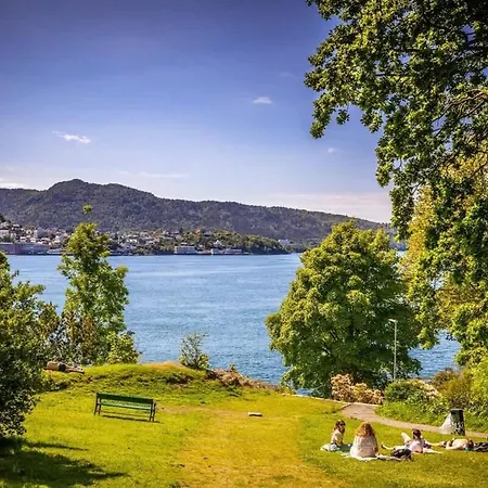 Dinbnb Appartments L Traditional Bergenshouse I Charming I Familiy Apartamento Bergen