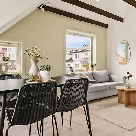 Dinbnb Appartments L Traditional Bergenshouse I Charming I Familiy Appartement *