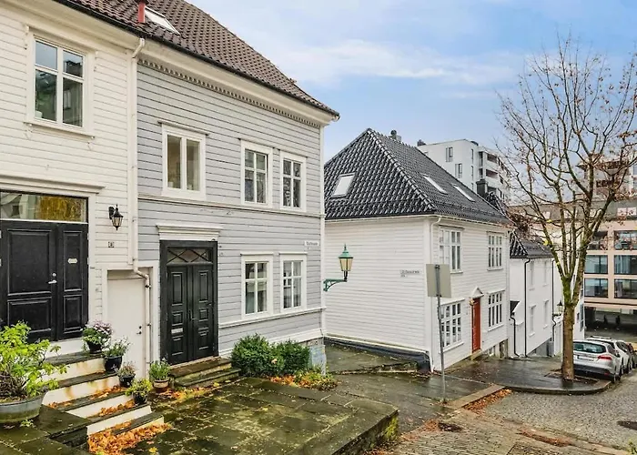 Dinbnb Appartments L Traditional Bergenshouse I Charming I Familiy Apartment Bergen